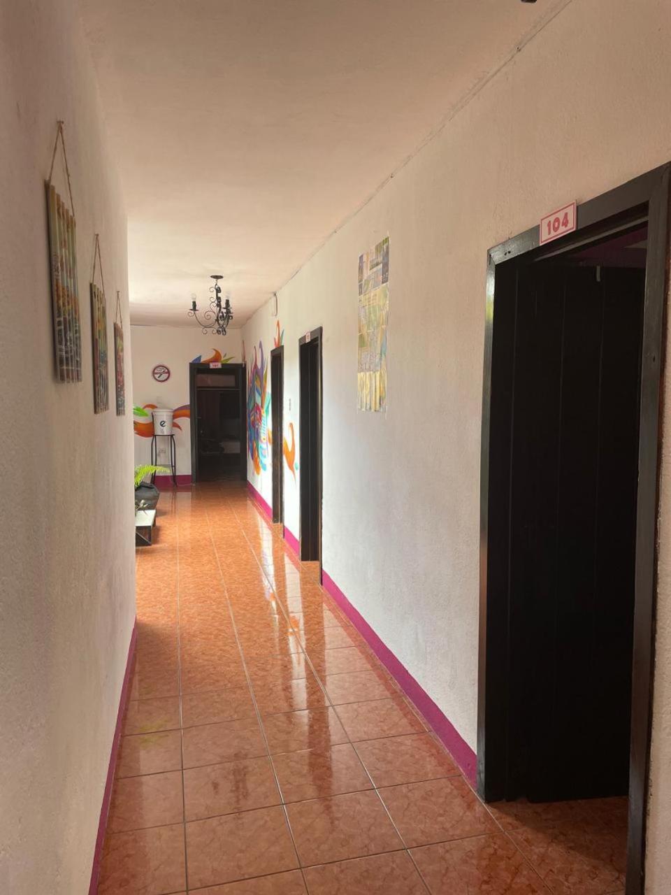 One Day Trip Hostel Antigua Exterior photo